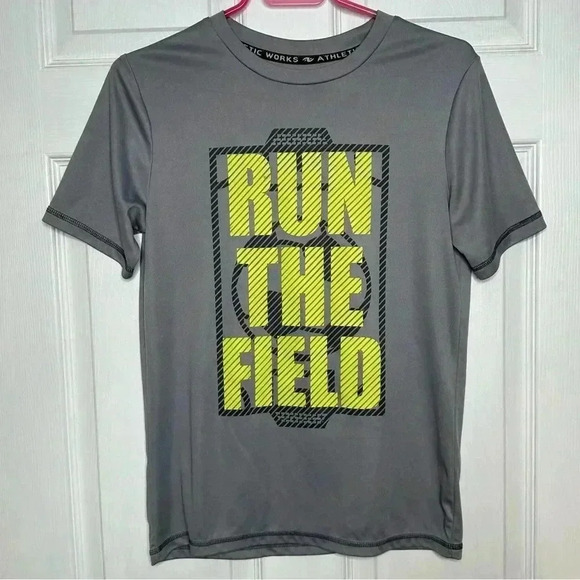 Athletic Works Run The Field T-Shirt  Grey & Yellow Size Extra Large - Picture 1 of 16
